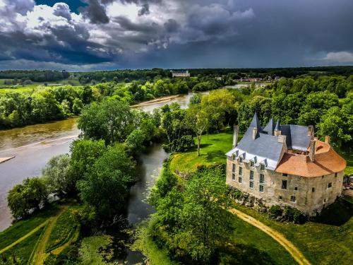 Un château en Bourgogne Saincaize-Meauce france