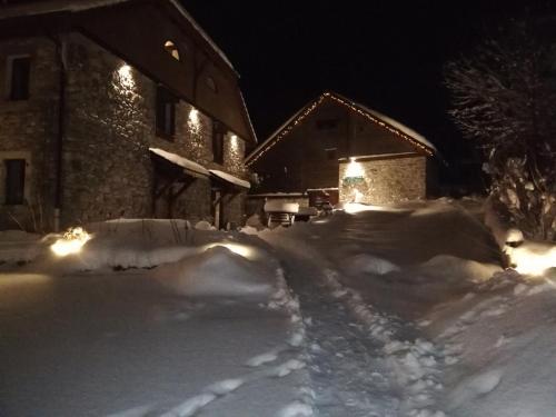 B&B / Chambre d'hôtes Un R de Mémises Chez les Aires 701 Route de Borée Thollon-les-Mémises