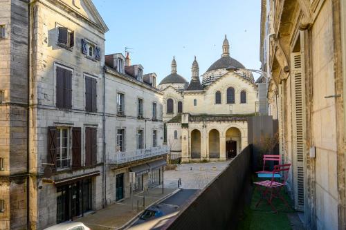 Appartement Une famille à Périgueux 5 Rue Saint-Front Périgueux