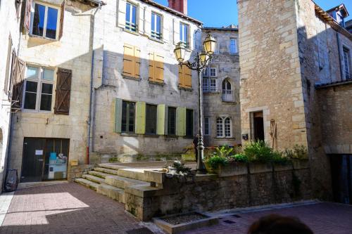 Une famille à Périgueux Périgueux france