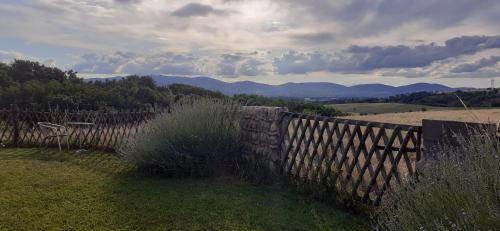 Une pause sur la colline Saint-Romain-de-Surieu france