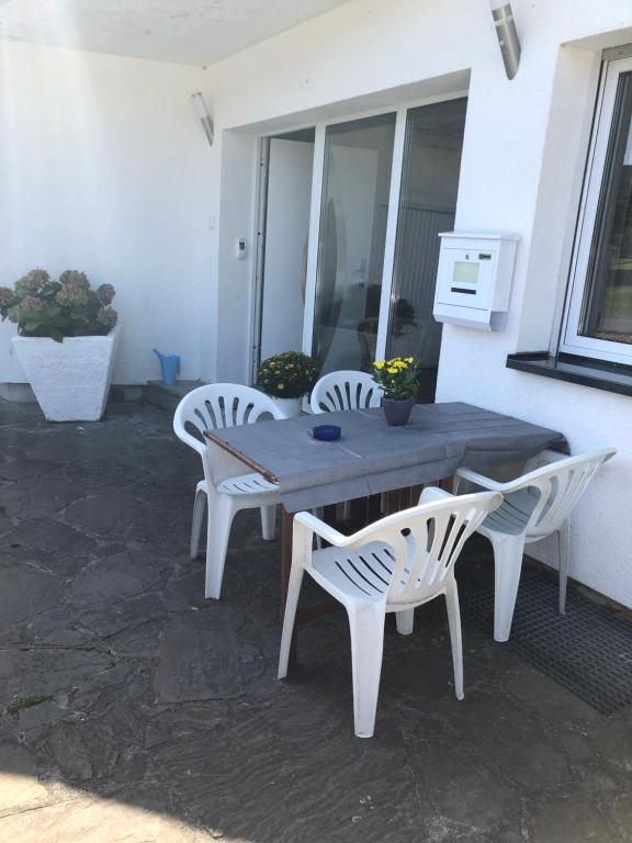 Appartement Unterkunft Stricker 8 Mittelweg, 57587 Birken-Honigsessen