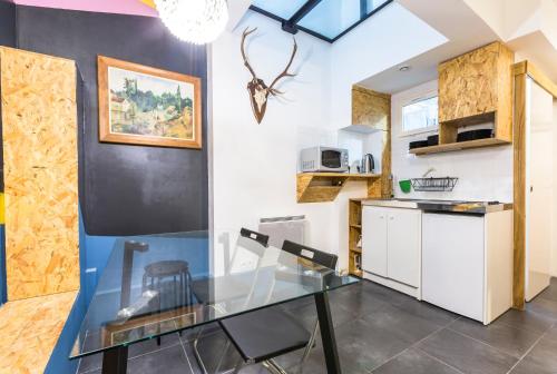 Appartement Unusual and charming 25m² near LE MARAIS 73 Rue du Faubourg Saint-Martin Paris