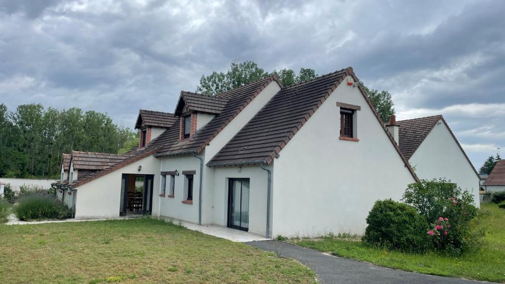 Villa Vacance en rêve avec piscine chauffée à 30 C proche Beauval 9 rue de la Hemonière, 41140 Noyers-sur-Cher