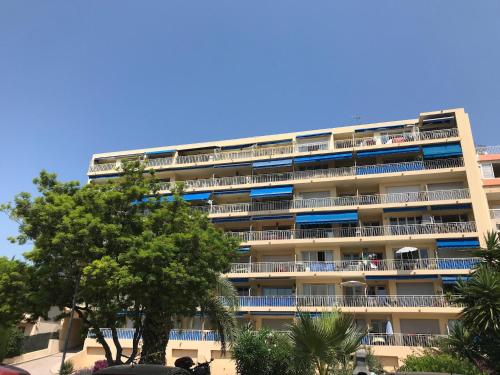 Appartement vacances bord de mer et montagnes enneigées ! idéal famille ou entre amis ! 21 avenue de la serre Le Puits