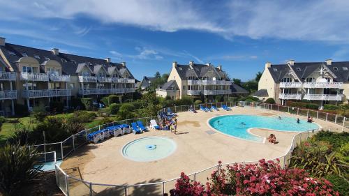 Vacances Ô Cap Coz - Jardin vue mer et piscine - Résidence Cap Azur Fouesnant Fouesnant france