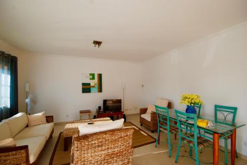Maison de vacances Valley - Charming 2 bedroom holiday home with valley and river views Villas Arnoia, Edifício A - Fracção C, Estrada Velha, Estrada Municipal 585 A dos Negros
