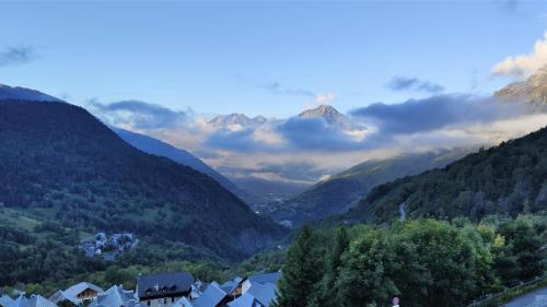 Appartement VAUJANYLOCATIONS - COCHETTE 1 APT 2 Place de la Fare Vaujany