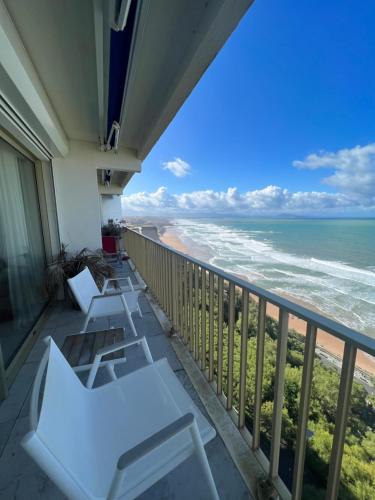 Appartement Veesta - Oceanfront penthouse with workstations 47 Perspective de la Côte des Basques Biarritz