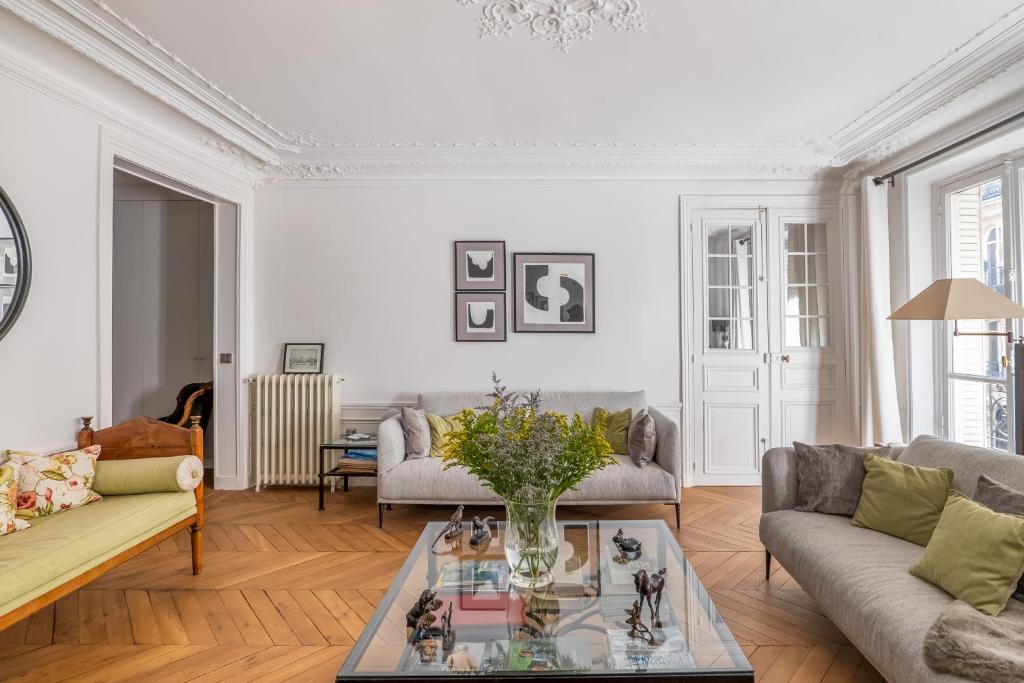 Appartement Veeve - Fresh as a Daisy Rue de Moscou, 75008 Paris