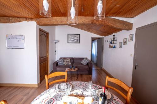 Appartement venez respirer au coeur de la Charente Maritime 12 Rue des Trois Ponts Saint-Germain-de-Marencennes