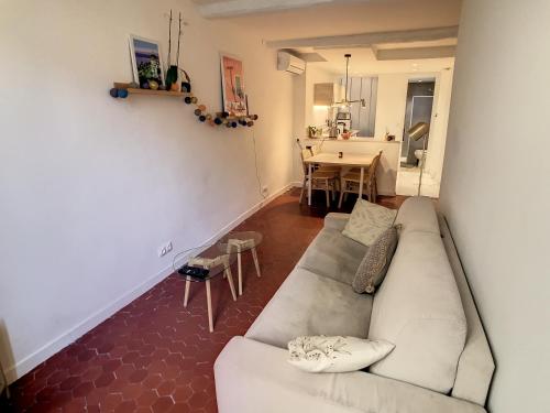 Appartement VIEUX NICE DEUX PIÈCES 4PAX -WIFI / CLIM 19 Rue Neuve Nice