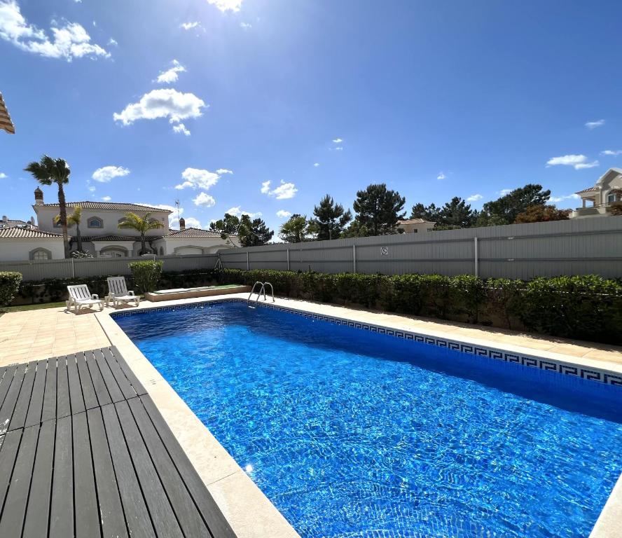 Villa Vila Couto Real - Private Pool - Vila Sol by HD Sitio do semino, Urb Couto real, 24, 8125-303 Quarteira