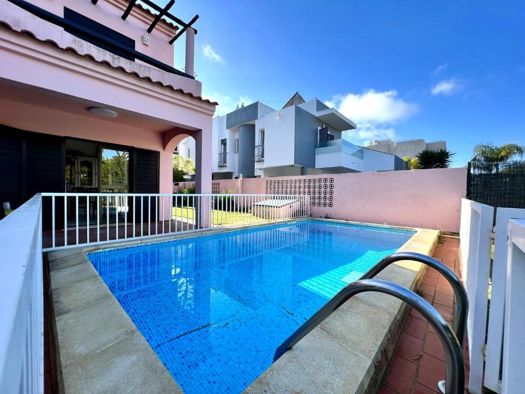 Villa Vilamoura Classic Villa With Pool by Homing Travessa do Equador, 363/6, 8125-507 Vilamoura