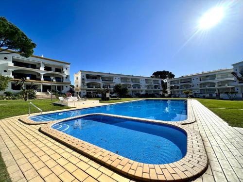 Appartement Vilamoura Garden View With Pool by Homing Urbanização Pinhal do Golf, Edificio D. José Vilamoura