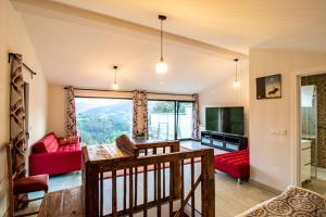 Villa 2 bedrooms villa with lake view private pool and enclosed garden at Crasto 1 km away from the beach Rua de Crasto 273 Braga 4850-122 Crasto -1