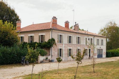 Villa 2 Pas Sages La Roche-Chalais france