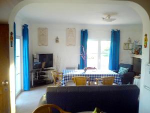 3 bedrooms villa with private pool enclosed garden and wifi at Luz 1 km away from the beach