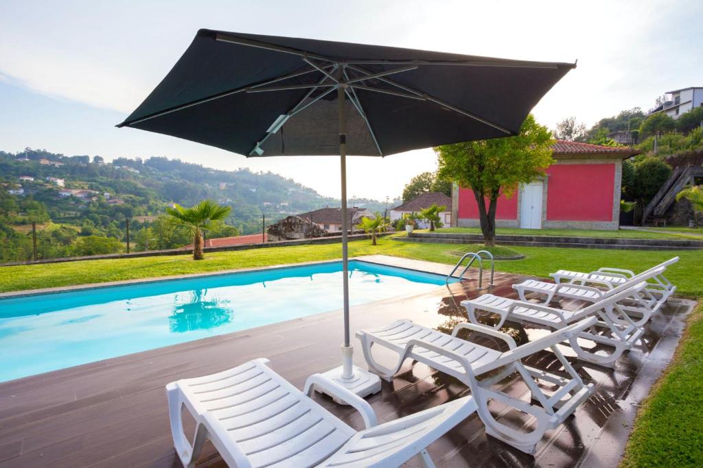 3 bedrooms villa with private pool enclosed garden and wifi at Sobradelo da Goma Rua de Belmonte 68, 4830-724 Várzea