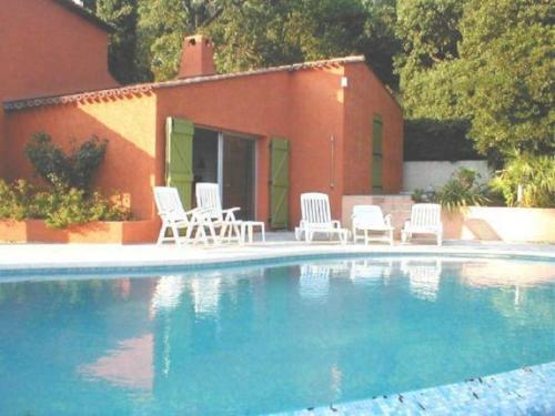 villa 3 chambres avec piscine vue mer WIFI climatisation Cavalaire-sur-Mer france