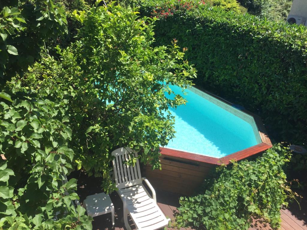 Villa Villa 3 room, private pool , 2 min beach by car 20 min from croisette by bus Domaine de la chevalerie Villa 13 56 Avenue Maurice Chevalier, 06150 Cannes