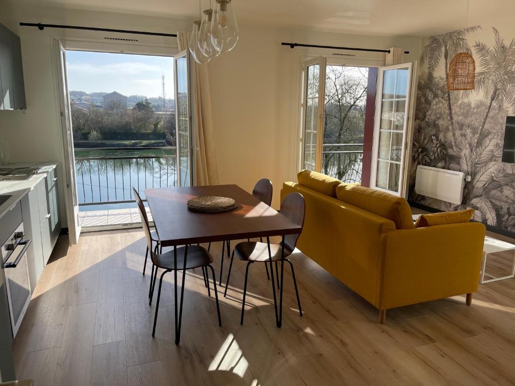 3L Villa near Paris. Jacuzzi/Sauna/Massage