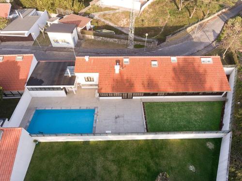 4 bedroom Luxury Villa - riverside & beachside