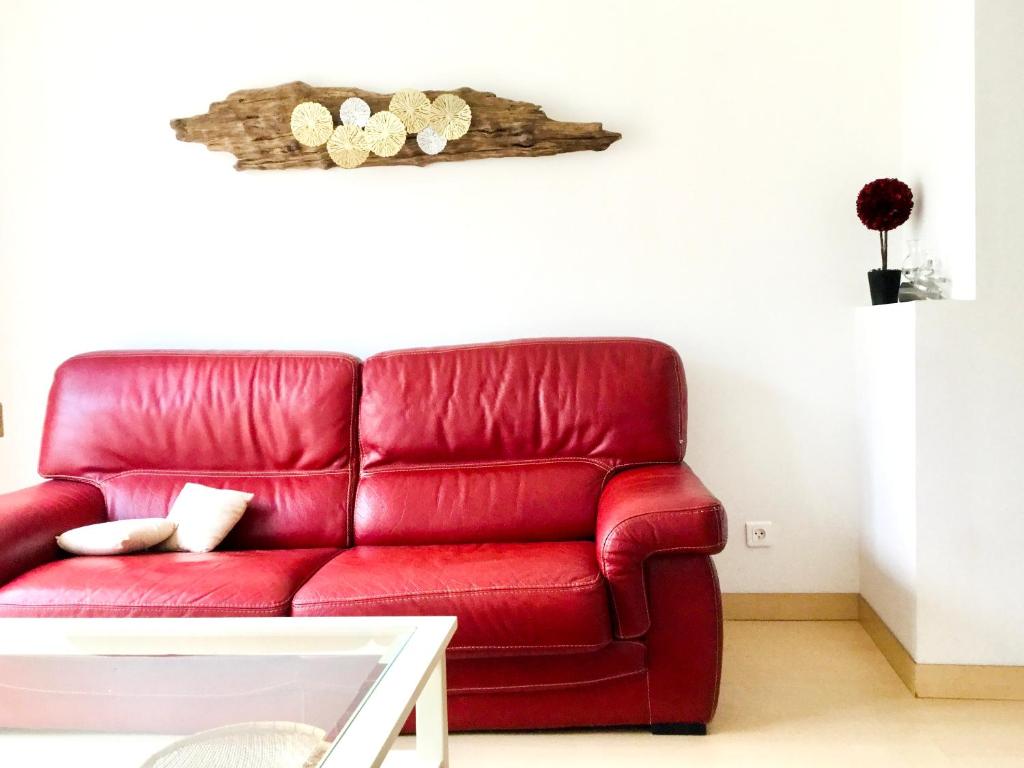 4 Bedroom Villa with Private Pool within 5 minute walk into Quillan 11500 Quillan