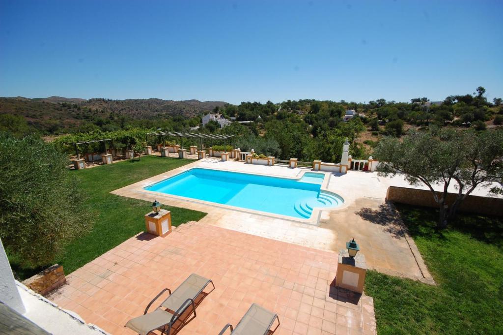 4 bedrooms villa with lake view private pool and jacuzzi at Tavira Quinta do Julião 554Z Santa Catarina da Fonte do Bispo, 8800-163 Tavira