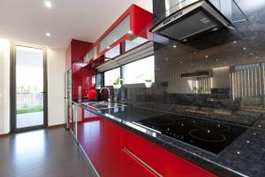 4 bedrooms villa with private pool jacuzzi and enclosed garden at Vieira do Minho