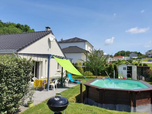 4 chambres cosy dans villa plain-pied 105m2 avc piscine à Montfaucon