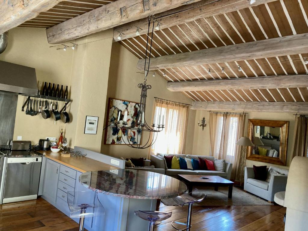 5 Star Rated Exclusive House in Valbonne Village 13 Rue de la Brague, 06560 Valbonne