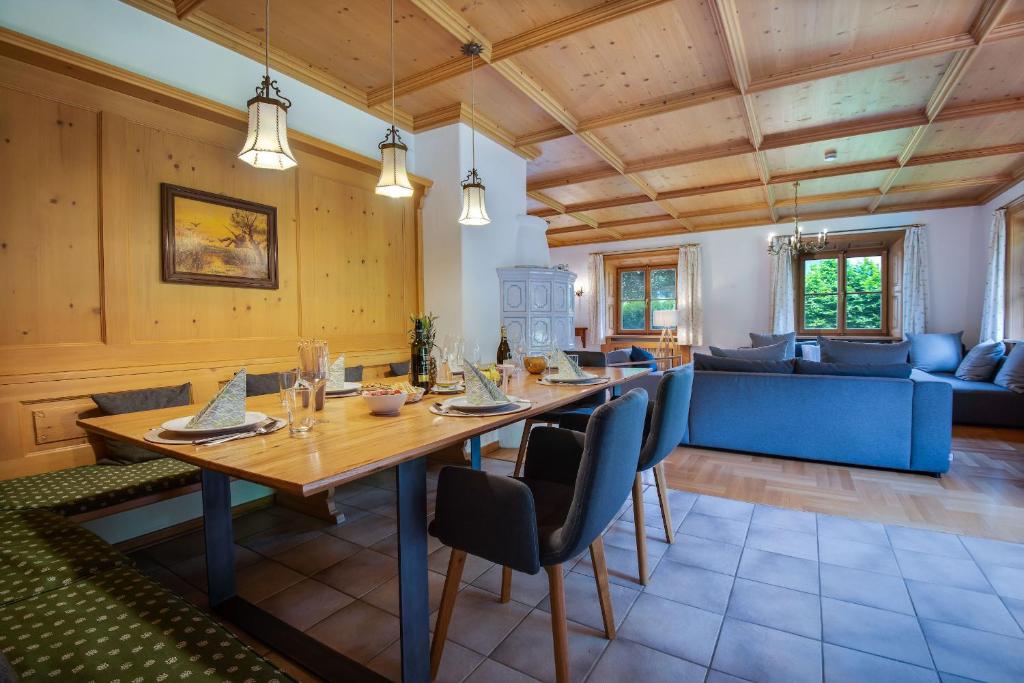 Villa 5-Sterne Landhaus mit Garten & Panoramablick by stayFritz 30 Breitensteinstraße 83727 Schliersee