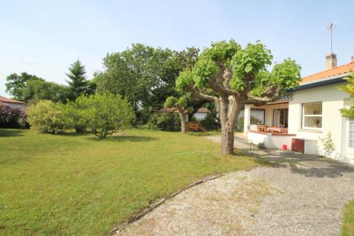 Maison de vacances Villa 6 personnes avec beau jardin proche des pistes cyclables Maréchal Juin, 8 Andernos-les-Bains