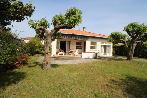 Villa 6 personnes avec beau jardin proche des pistes cyclables Andernos-les-Bains france