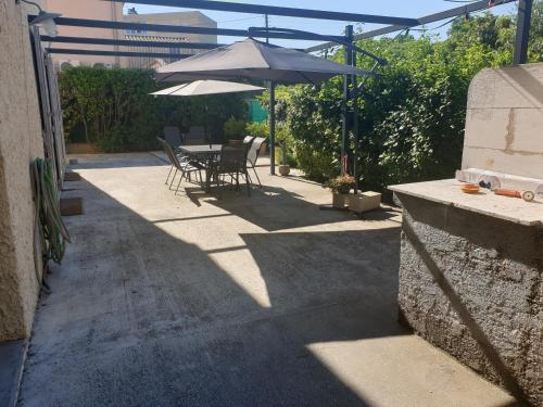 Maison de vacances Villa 6 personnes les Angles 4 Rue Balzac Les Angles (Gard)