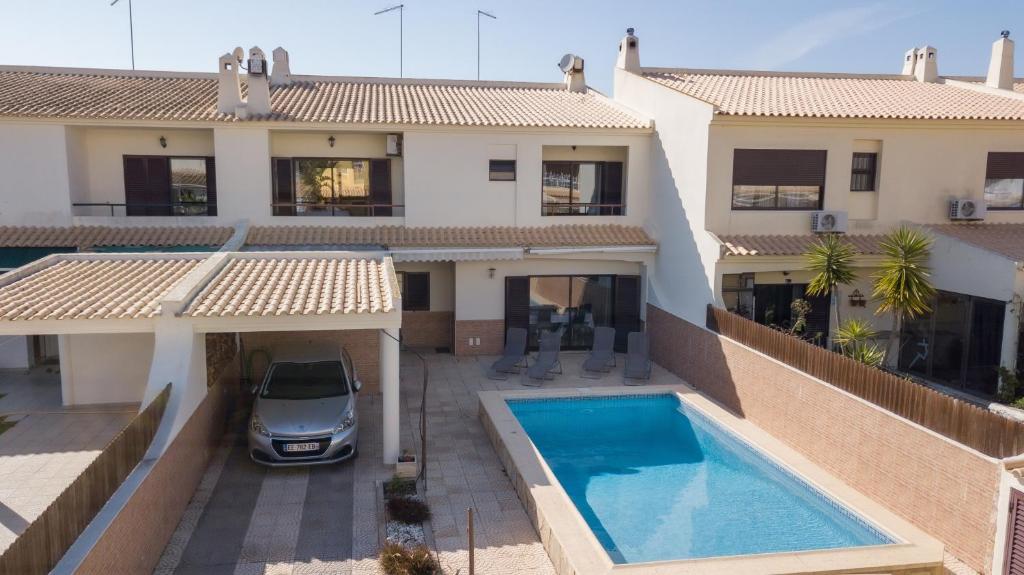 Villa Villa A7 Rua José Pinto Simões, A7B, Urbanização Alto dos Caliços, 8200-667 Albufeira