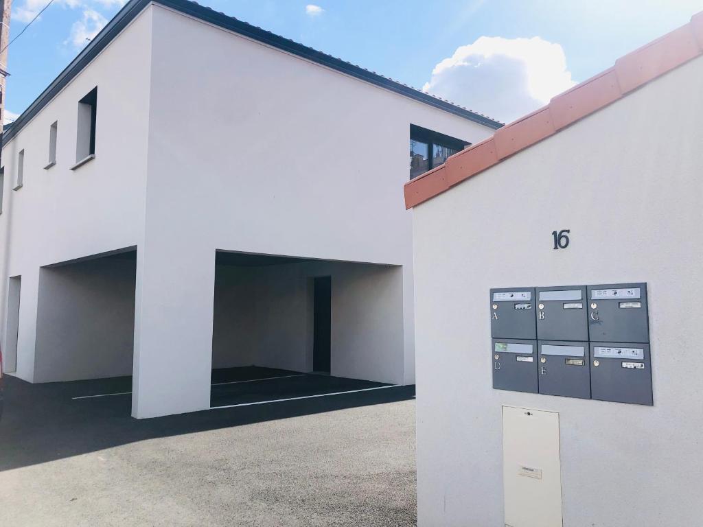 Villa Agréable maison de ville avec parking privé 16 Boulevard Hérault 49300 Cholet