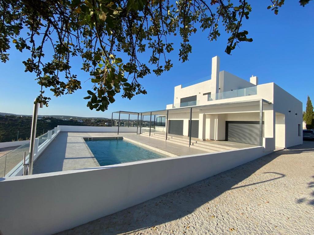 Villa Algarve - Quinta das Rochas - Goldra Caminho do Alecrim, 33, Santa Bárbara de Nexe, Faro 8005-487 Goldra de Baixo