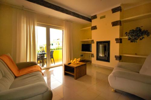 Villa Villa Alice - Free Wifi & Air co & Swimming pool - by bedzy Rua Cândido Guerreiro Albufeira