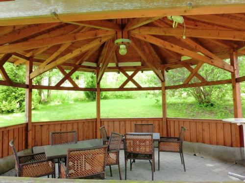 Alluring Villa in Grunhainichen Borstendorf with Terrace
