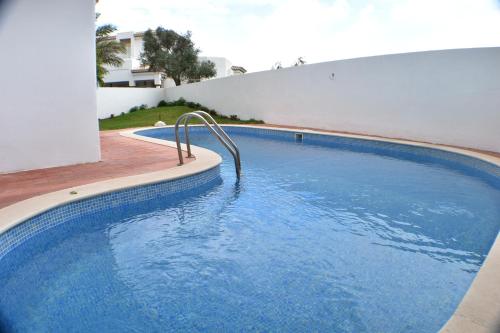 Maison de vacances Villa Amendoeira-POOL HEATED Urbanização Vale da Ursa, Lote 6 Guia