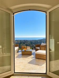 Antibes Villa 4 chambres avec piscine et vue mer