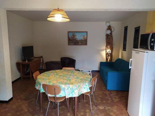 Appartement avec jardin dans le village de l Herbe ref 92