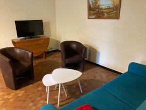 Appartement avec jardin dans le village de l Herbe ref 92