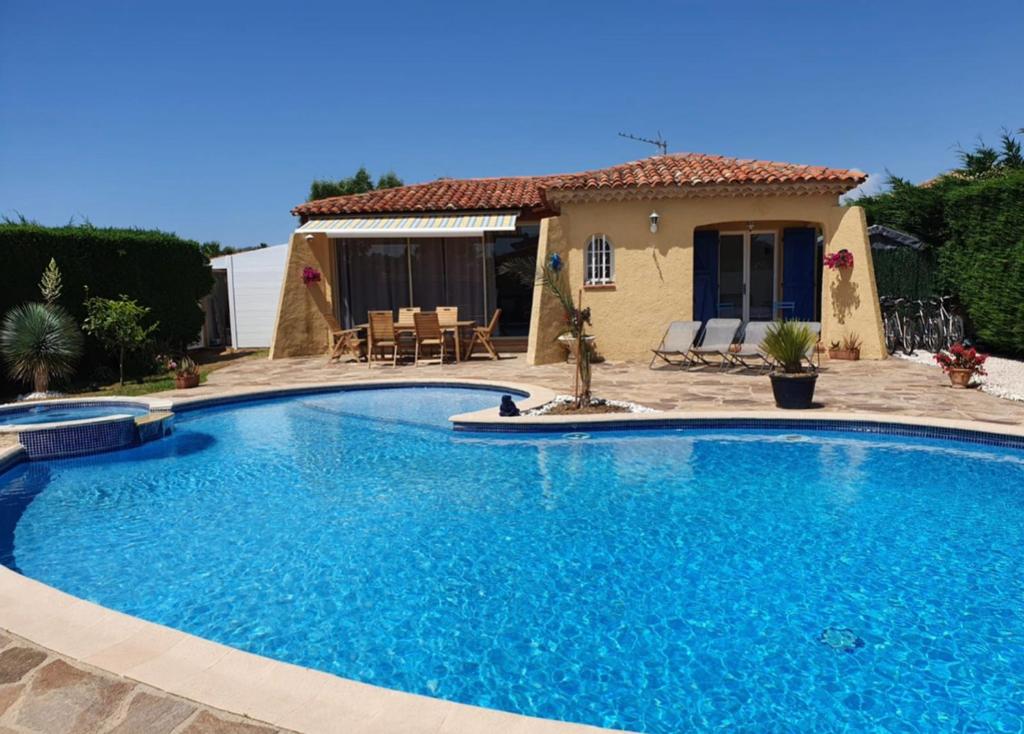 Villa Villa au calme avec piscine privative 546 Route de Cabasson, 83230 Bormes-les-Mimosas