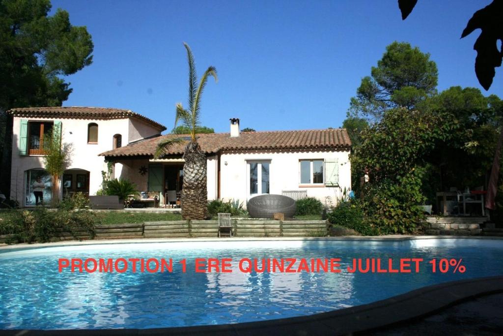 Villa Villa au calme sans vis à vis 1541 chemin croix des luques, 83440 Fayence