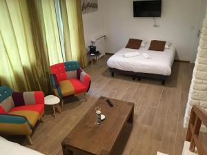 Au Charme du Lac Piscine & Spa 2