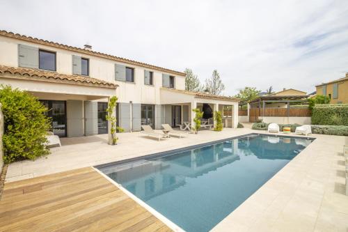 Au Pied du Mont Ventoux
