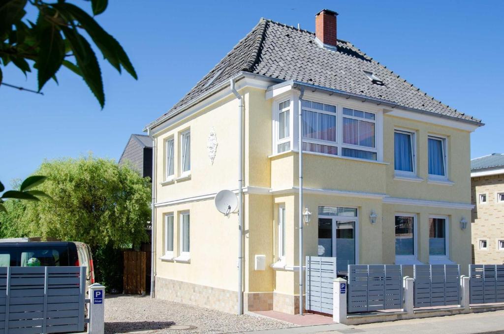 Maison de vacances Villa Aurora - Kemnitz Memelstraße 12, 23747 Dahme